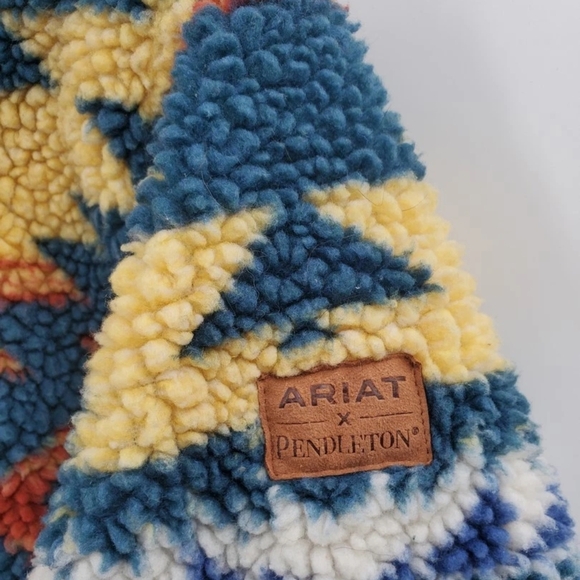 Ariat X Pendleton Women's Fleece Jacket coat Size Medium - Picture 3 of 5